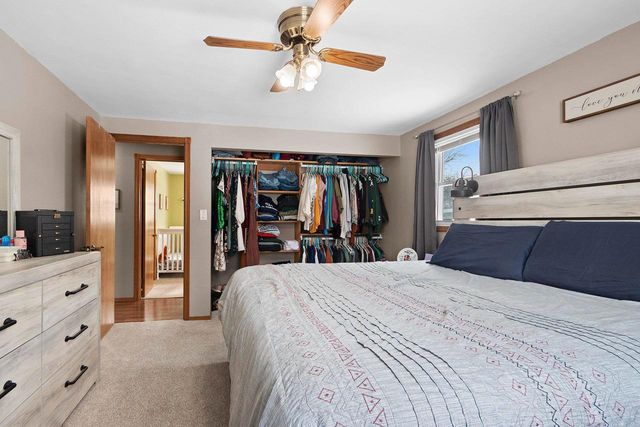 1521 CAREFUL DRIVE, Green Bay, WI 54304