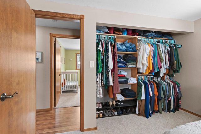 1521 CAREFUL DRIVE, Green Bay, WI 54304