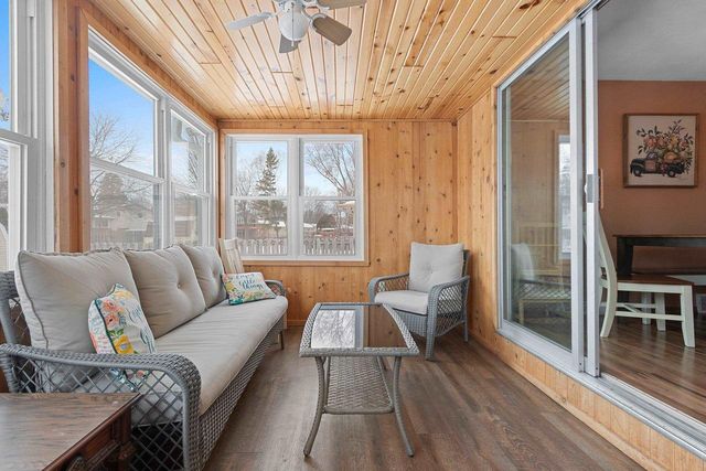 1521 CAREFUL DRIVE, Green Bay, WI 54304