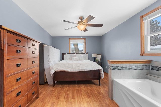 1521 CAREFUL DRIVE, Green Bay, WI 54304