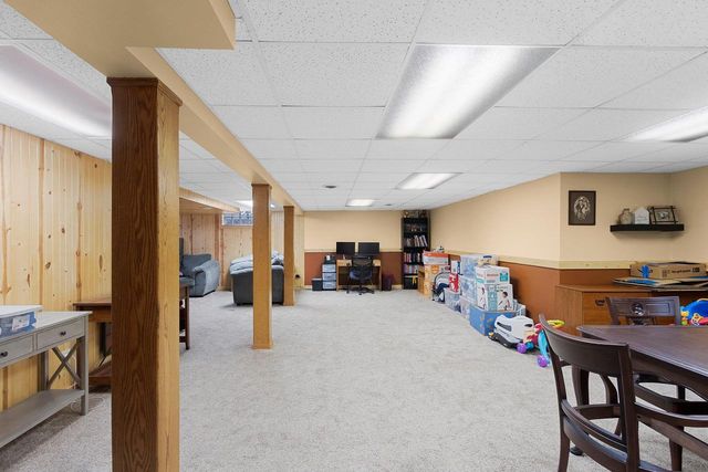 1521 CAREFUL DRIVE, Green Bay, WI 54304