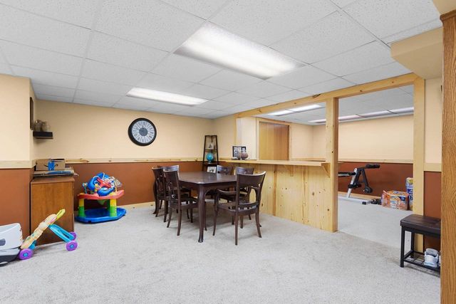 1521 CAREFUL DRIVE, Green Bay, WI 54304