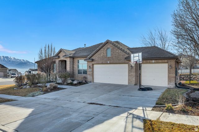 377 W MISTY SAGE WAY, Saratoga Springs, UT 84045