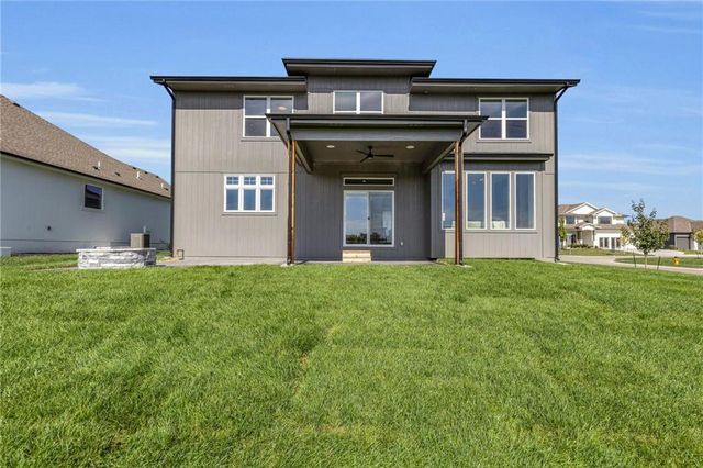 17390 W 163rd Terrace, Olathe, KS 66062