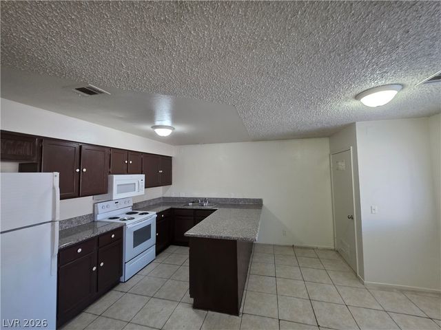 873 MANTIS Way 3, Las Vegas, NV 89110