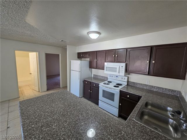 873 MANTIS Way 3, Las Vegas, NV 89110