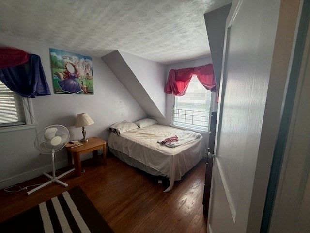 32 Zenith Dr, Worcester, MA 01602