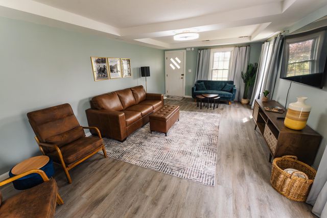 1055 KY-92, Jamestown, KY 42629