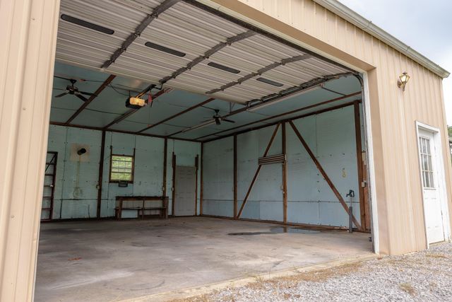 1055 KY-92, Jamestown, KY 42629