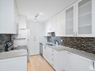 668 E COBBLESTONE LN, Midvale, UT 84047