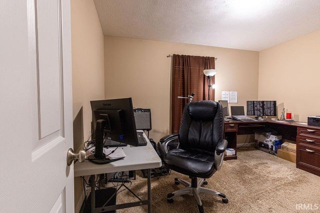 3940 Eagle Watch Drive, Evansville, IN 47725