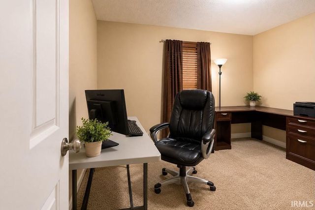 3940 Eagle Watch Drive, Evansville, IN 47725