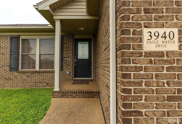3940 Eagle Watch Drive, Evansville, IN 47725