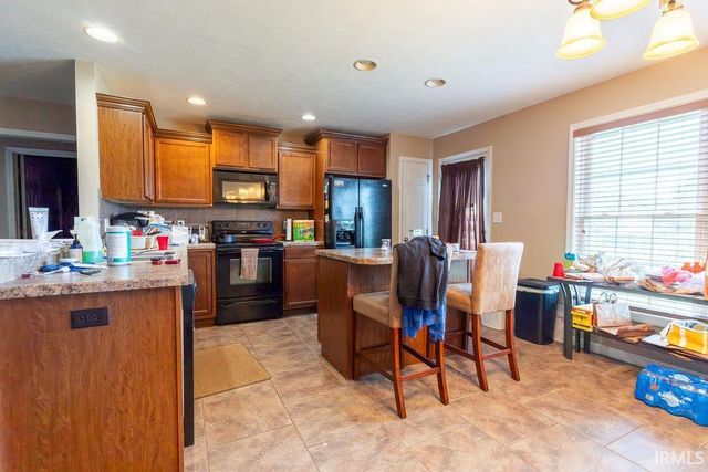 3940 Eagle Watch Drive, Evansville, IN 47725