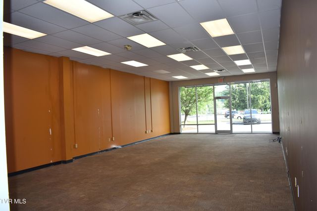 733 West Stone Drive, Kingsport, TN 37660