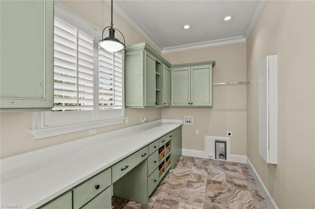 1361 Pheasant Lane, Winston-salem, NC 27106