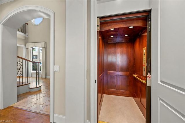 1361 Pheasant Lane, Winston-salem, NC 27106