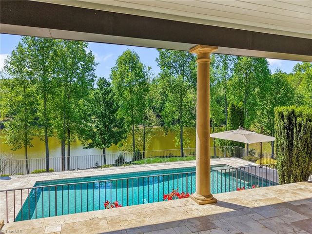 1361 Pheasant Lane, Winston-salem, NC 27106