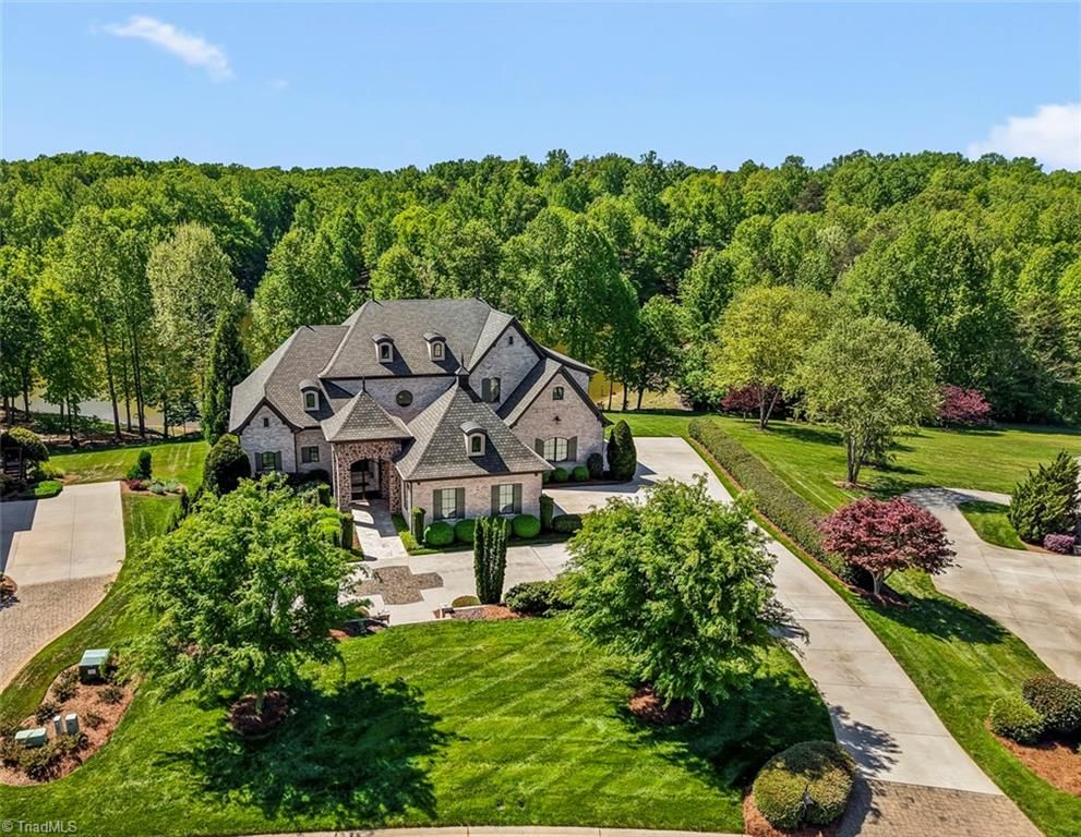 1361 Pheasant Lane, Winston-salem, NC 27106