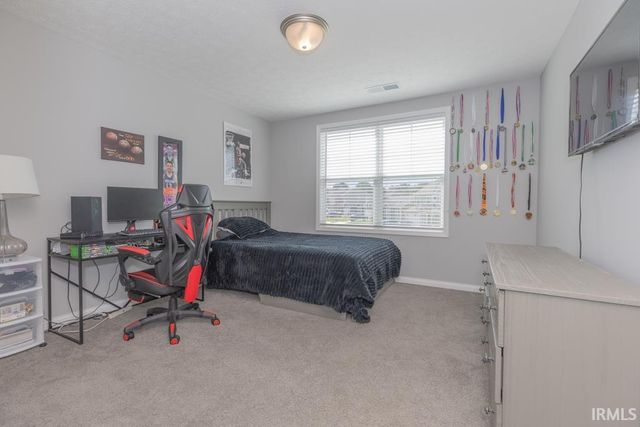 11440 Yerkes Drive, Evansville, IN 47725