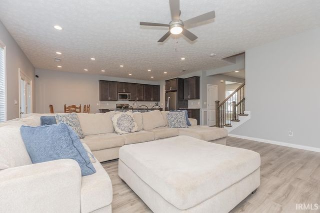 11440 Yerkes Drive, Evansville, IN 47725