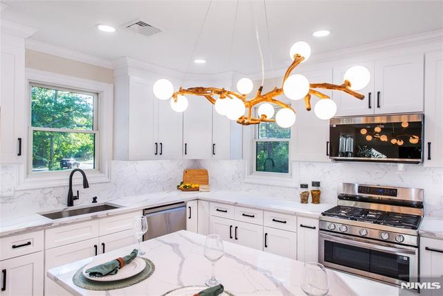 145 Grove Street, Mahwah, NJ 07430