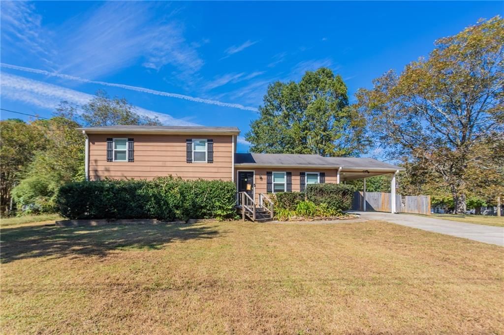 635 Davis Road, Lawrenceville, GA 30046