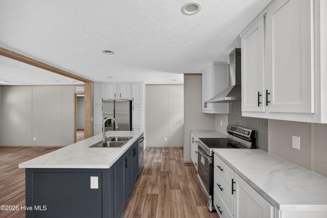 358 Mallard Roost Drive, Saint Helena, NC 28425