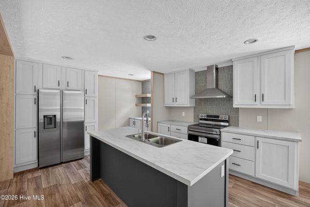 358 Mallard Roost Drive, Saint Helena, NC 28425