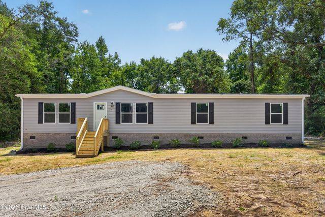 358 Mallard Roost Drive, Saint Helena, NC 28425