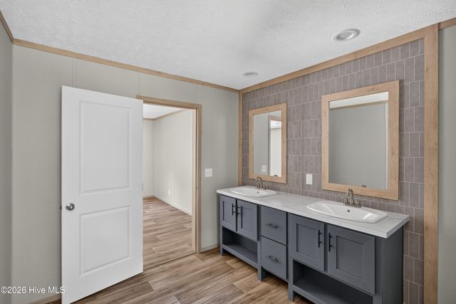 358 Mallard Roost Drive, Saint Helena, NC 28425