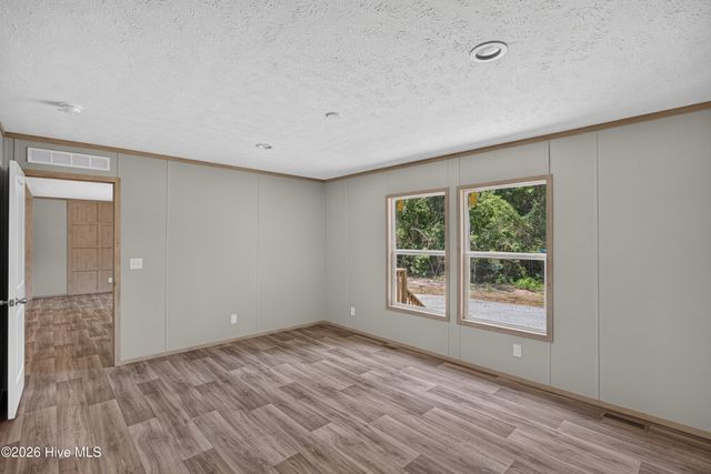358 Mallard Roost Drive, Saint Helena, NC 28425