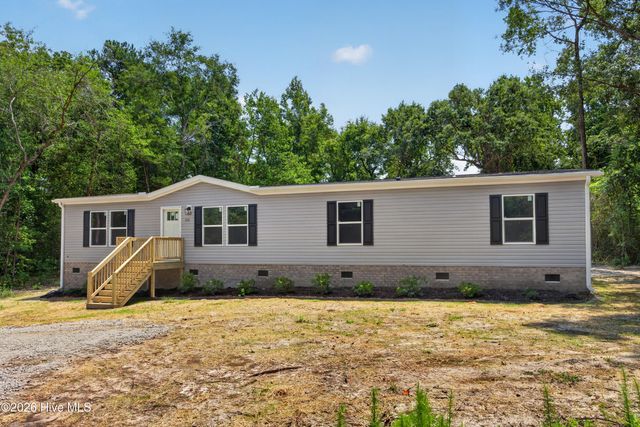 358 Mallard Roost Drive, Saint Helena, NC 28425