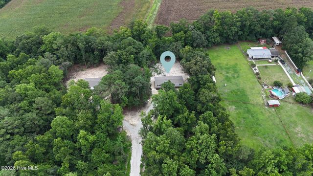358 Mallard Roost Drive, Saint Helena, NC 28425