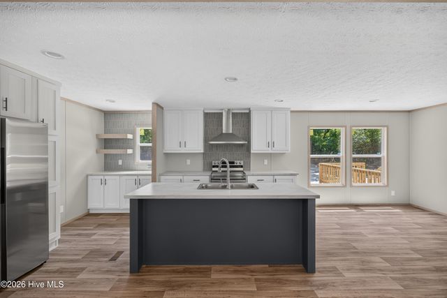 358 Mallard Roost Drive, Saint Helena, NC 28425