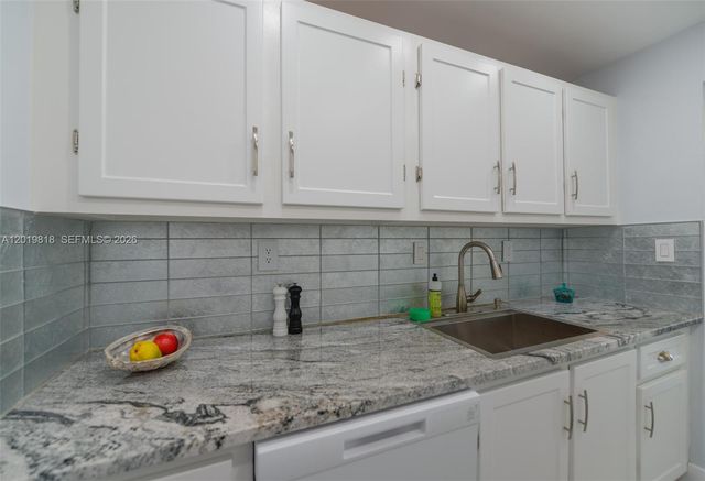 17800 Atlantic Blvd PH9, Sunny Isles Beach, FL 33160