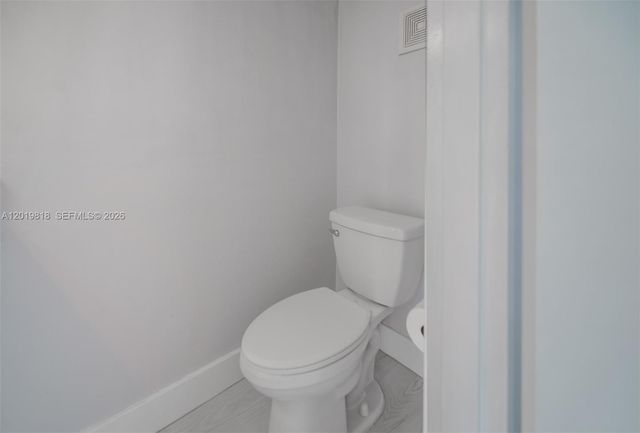 17800 Atlantic Blvd PH9, Sunny Isles Beach, FL 33160