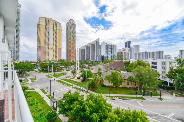 17800 Atlantic Blvd PH9, Sunny Isles Beach, FL 33160