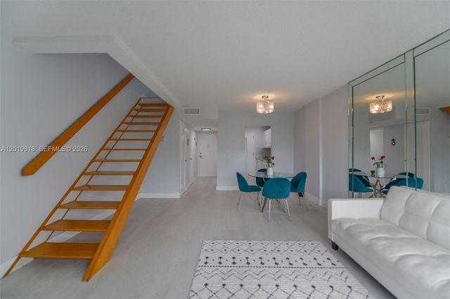 17800 Atlantic Blvd PH9, Sunny Isles Beach, FL 33160