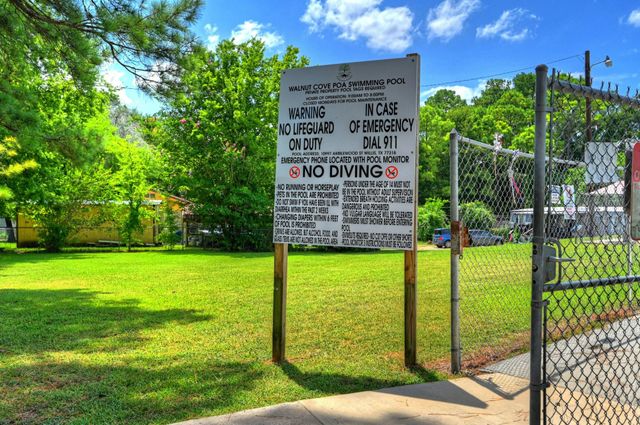 11550 Persimmon Street, Willis, TX 77318