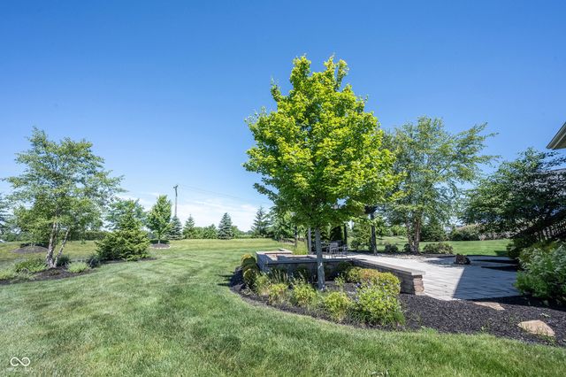 18176 Lakes End Drive, Westfield, IN 46074