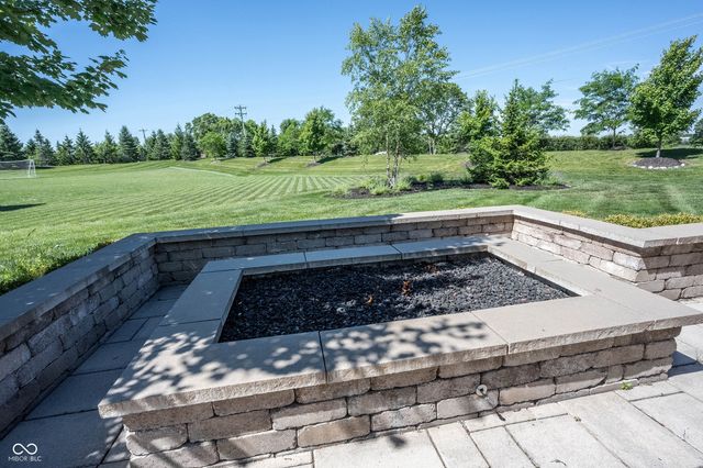 18176 Lakes End Drive, Westfield, IN 46074
