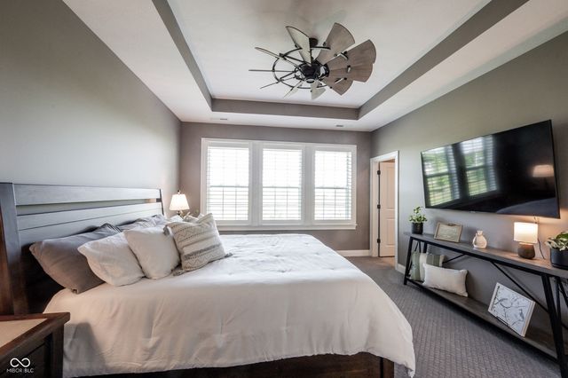18176 Lakes End Drive, Westfield, IN 46074
