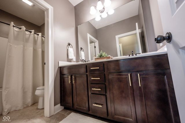18176 Lakes End Drive, Westfield, IN 46074