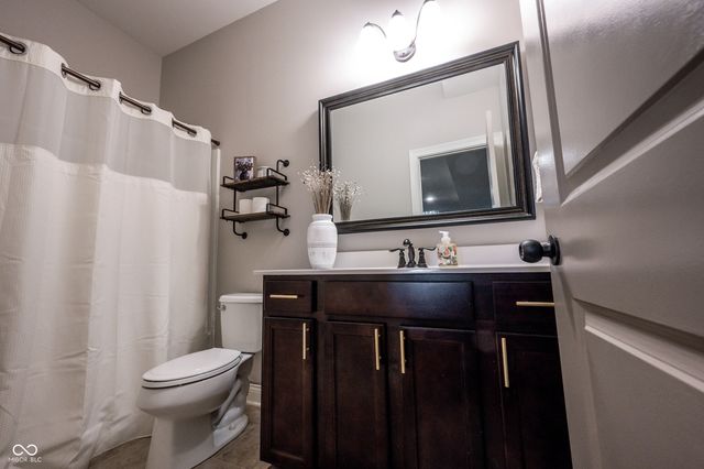 18176 Lakes End Drive, Westfield, IN 46074