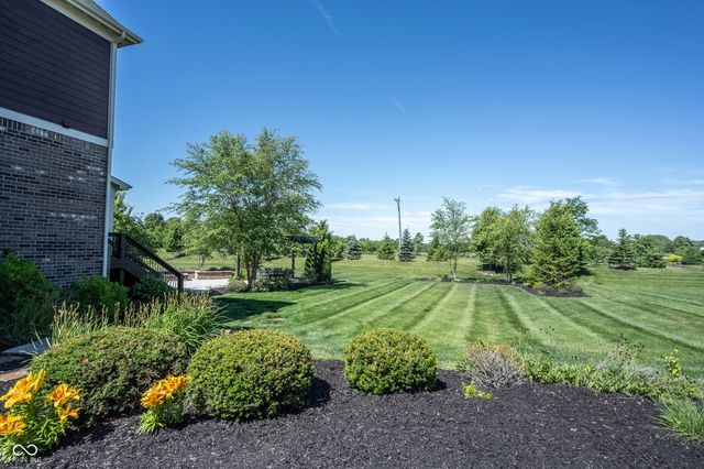18176 Lakes End Drive, Westfield, IN 46074