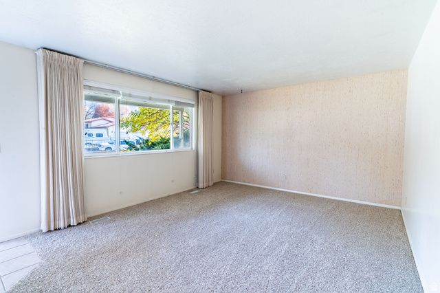 1963 N 1000 E, North Logan, UT 84341