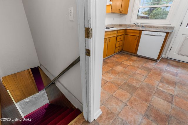 1521 Woodluck Ave, Louisville, KY 40205