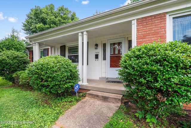 1521 Woodluck Ave, Louisville, KY 40205