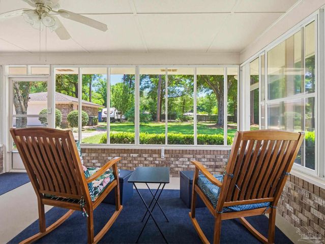 711 Bison St, Pensacola, FL 32514